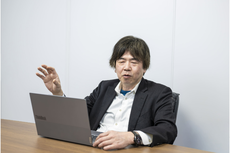 写真：世田谷サービス株式会社様 サポート課 課長代理 安井 幸治さま